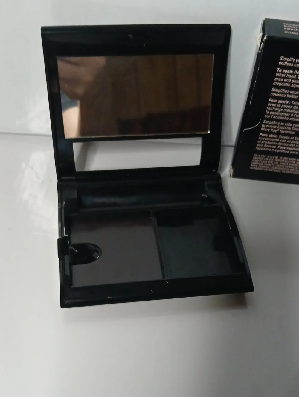 NIB Mary Kay Large Black Ultraversitile Compact Case with Blush Pink Accent